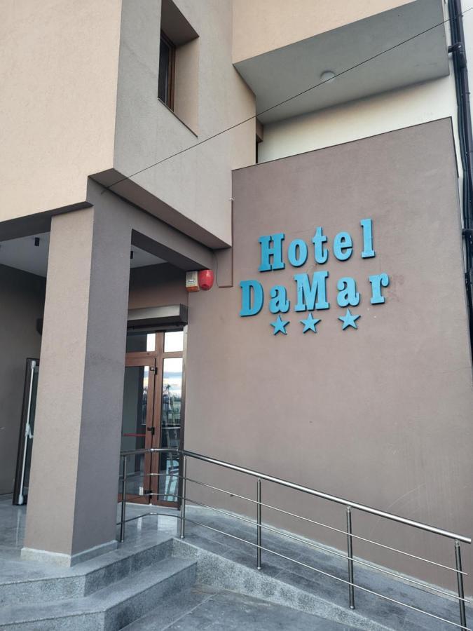 Hotel Damar Костинещи Екстериор снимка