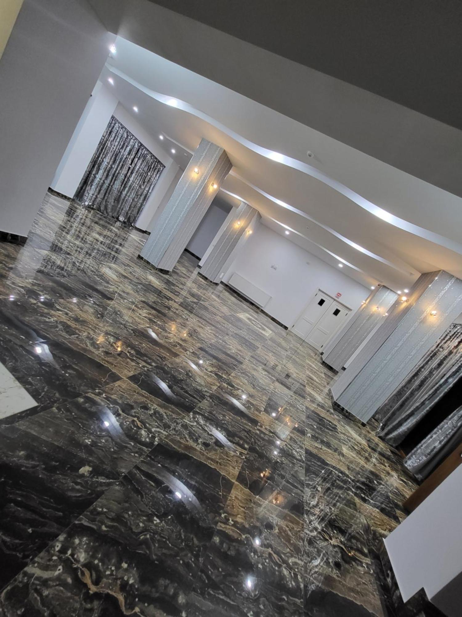 Hotel Damar Костинещи Екстериор снимка