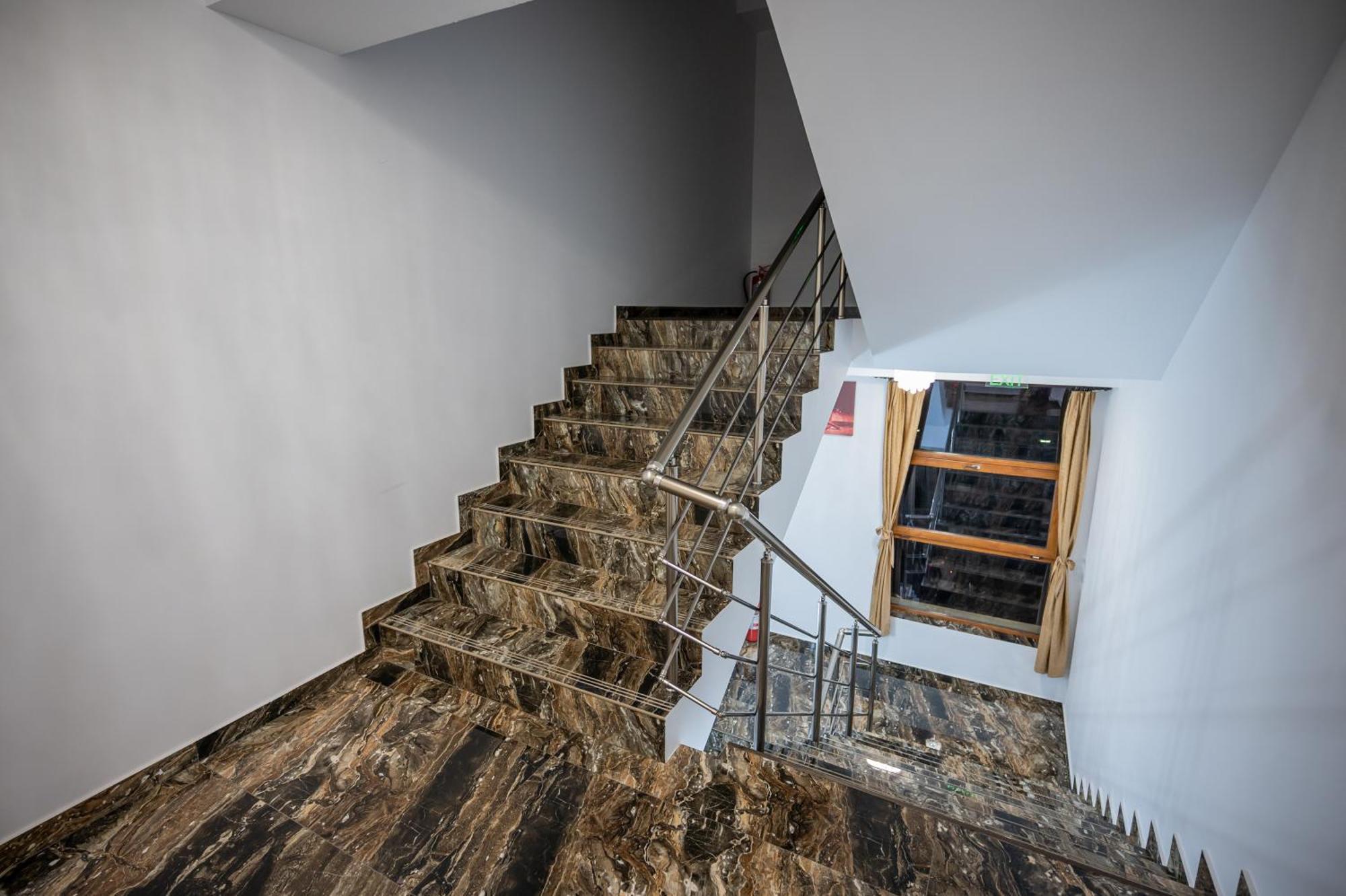 Hotel Damar Костинещи Екстериор снимка